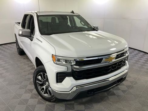 Used 2022 Chevrolet Silverado 1500 LT image 40
