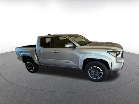 Used 2024 Toyota Tacoma TRD Sport image 2