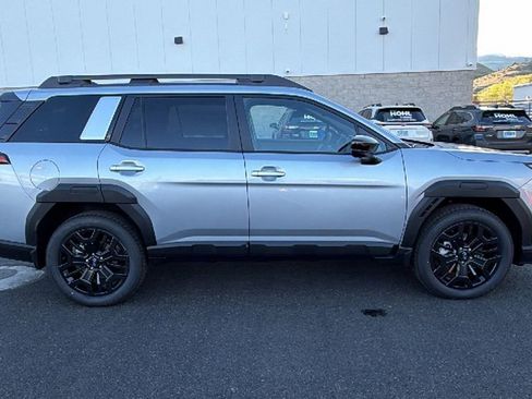 New 2026 Subaru Outback Limited XT AWD/4WD image 2