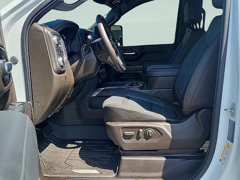 Used 2023 GMC Sierra 3500 Denali w/ Technology Package AWD/4WD image 13