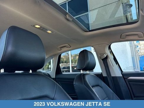 Used 2023 Volkswagen Jetta SE w/ Panoramic Sunroof Package FWD image 18