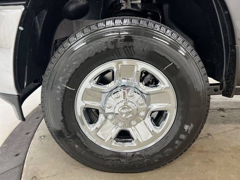 Used 2024 RAM 2500 Tradesman w/ Chrome Appearance Group AWD/4WD image 24