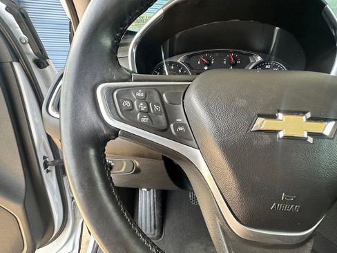 Certified 2022 Chevrolet Equinox LT FWD image 12