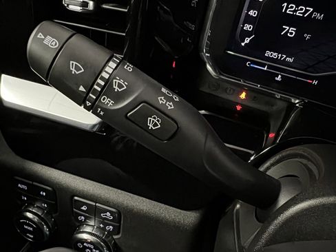 Used 2025 GMC Sierra 1500 Elevation w/ Elevation Premium Package image 36