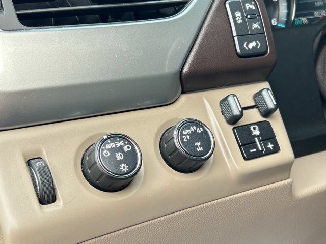 Used 2018 Chevrolet Tahoe Premier AWD/4WD image 42