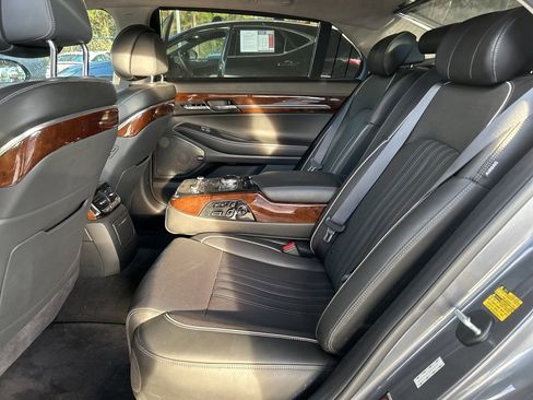 Used 2017 Genesis G90 5.0 Ultimate image 10