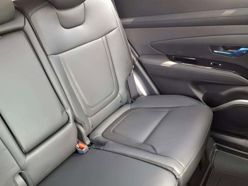 New 2025 Hyundai Tucson Limited image 19