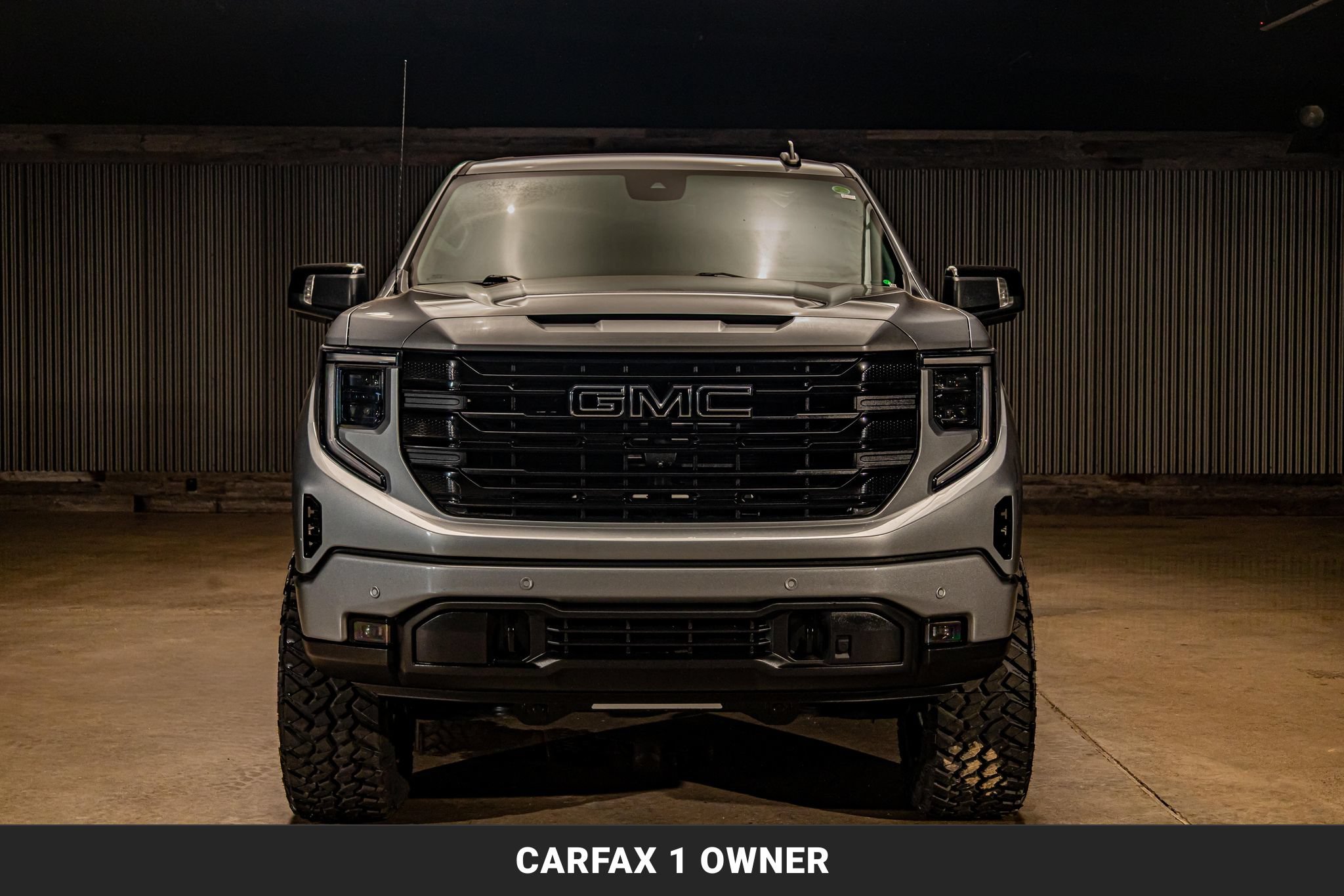 Used 2025 GMC Sierra 1500 Elevation w/ Elevation Premium Package AWD/4WD image 4