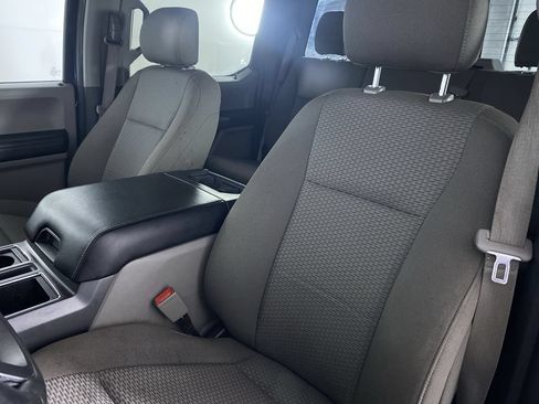 Used 2019 Ford F150 XLT w/ Equipment Group 302A Luxury AWD/4WD image 10
