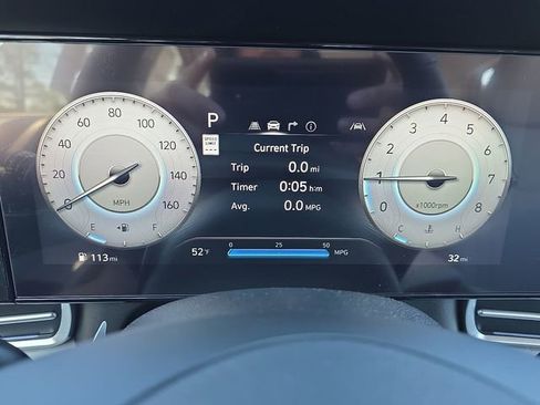New 2026 Hyundai Elantra Limited FWD image 27