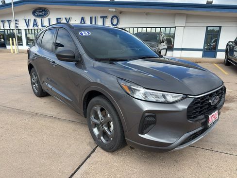 Used 2023 Ford Escape ST-Line w/ Tech Pack #1 AWD/4WD image 3