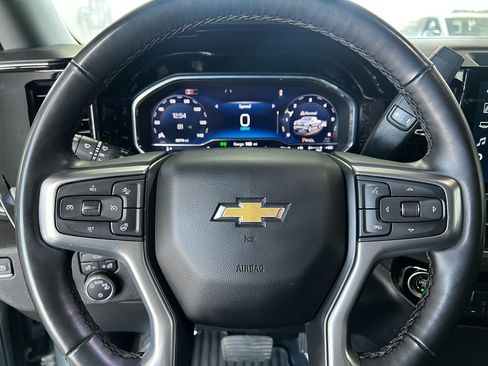 Used 2025 Chevrolet Silverado 1500 LT AWD/4WD image 14