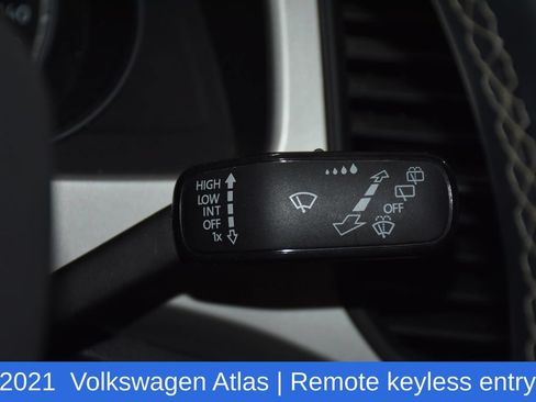 Used 2021 Volkswagen Atlas SE w/ Panoramic Sunroof Package AWD/4WD image 12