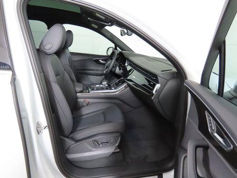 Used 2025 Audi Q7 3.0T Premium Plus w/ Premium Plus Package image 23
