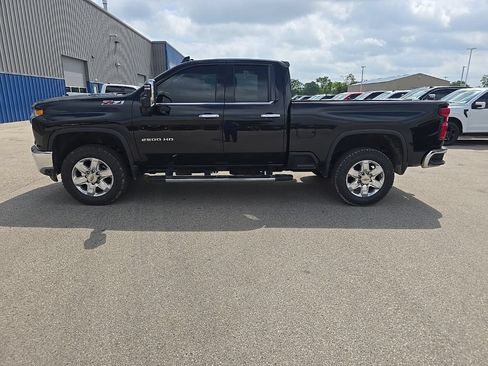 Used 2023 Chevrolet Silverado 2500 LTZ w/ LTZ Convenience Package II AWD/4WD image 3