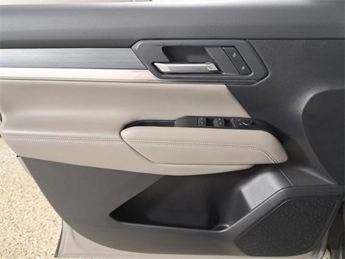 Used 2026 GMC Terrain Elevation image 21