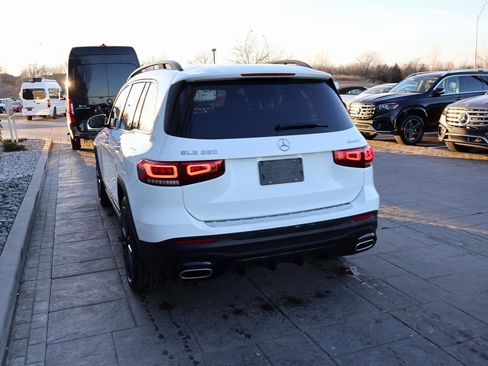 Certified 2022 Mercedes-Benz GLB 250 4MATIC image 8