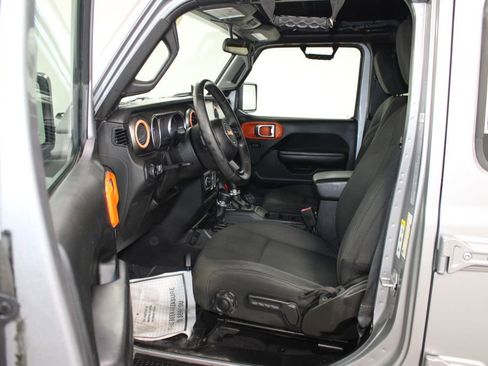 Used 2018 Jeep Wrangler Unlimited Sport S image 22