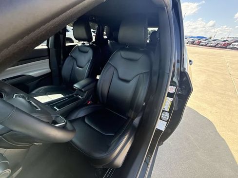 Used 2025 Jeep Compass Limited AWD/4WD image 20