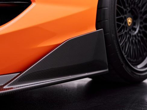 Used 2025 Lamborghini Revuelto AWD/4WD image 38
