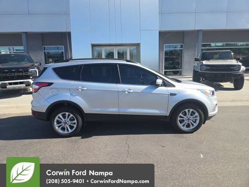 Used 2018 Ford Escape SEL AWD/4WD image 8
