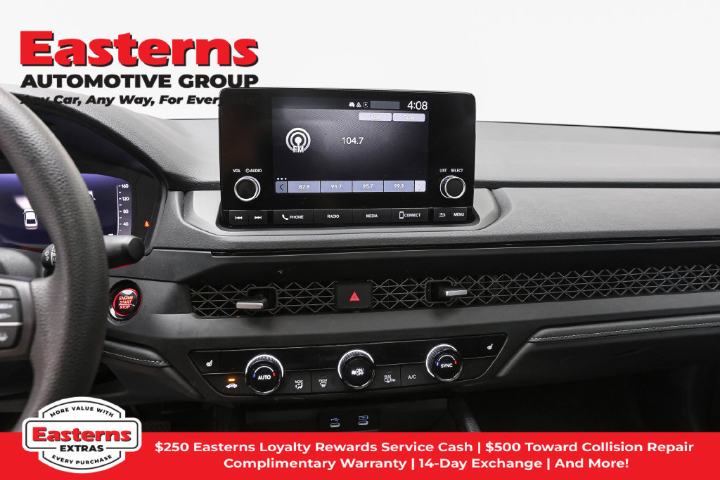 Used 2025 Honda Accord SE image 13