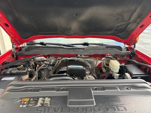 Used 2018 Chevrolet Silverado 3500 LT image 14