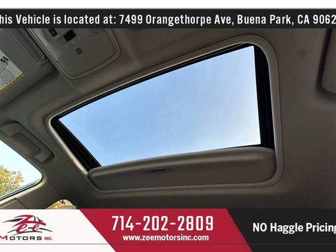 Used 2017 Toyota RAV4 Limited image 27