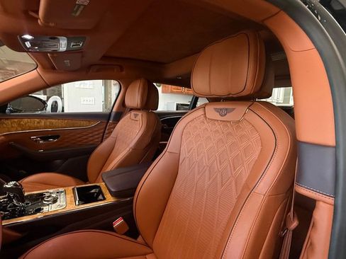 Used 2020 Bentley Flying Spur W12 image 5