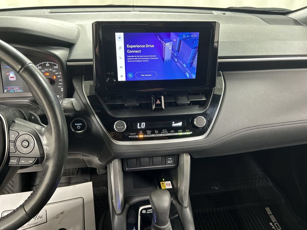 Used 2023 Toyota Corolla Cross AWD Hybrid w/ Moonroof Package image 18