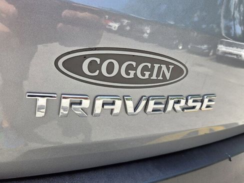 Used 2023 Chevrolet Traverse LS FWD image 31