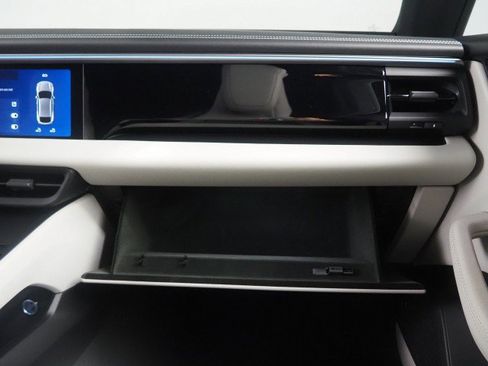 Used 2024 Porsche Macan 4 Electric image 58