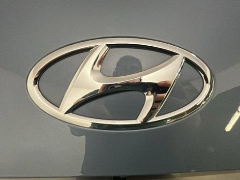 Used 2024 Hyundai Ioniq 5 Limited AWD/4WD image 8