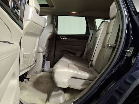 Used 2013 Jeep Grand Cherokee Laredo AWD/4WD image 13