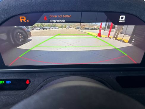 Used 2022 McLaren 765LT RWD image 23