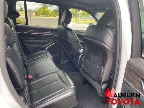 Used 2024 Jeep Grand Cherokee Limited 4xe AWD/4WD image 19