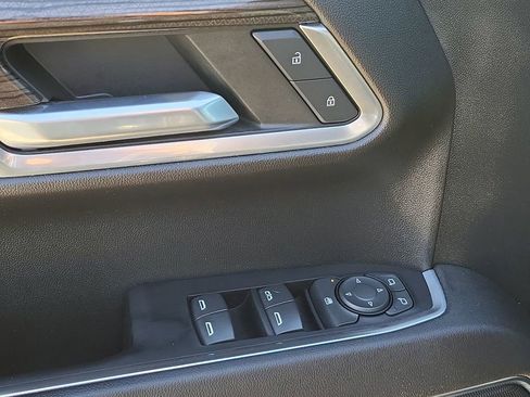 Used 2022 Chevrolet Silverado 1500 RST image 23