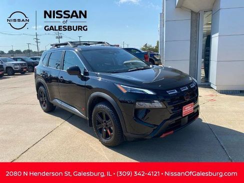 Certified 2026 Nissan Rogue SV AWD/4WD image 1