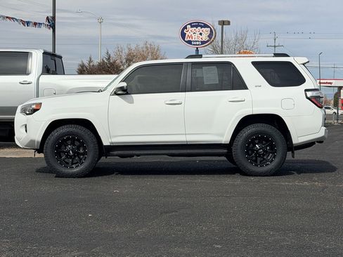 Used 2024 Toyota 4Runner SR5 image 30