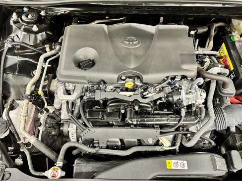 Used 2024 Toyota Camry SE FWD image 24