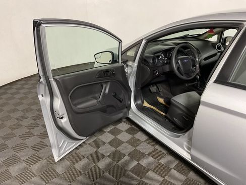 Used 2018 Ford Fiesta S FWD image 17