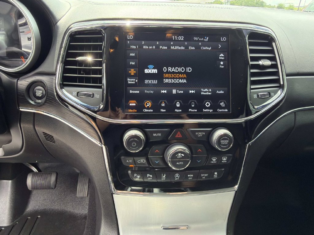 Used 2020 Jeep Grand Cherokee Summit AWD/4WD image 30