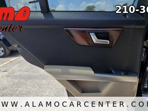 Used 2012 Mercedes-Benz GLK 350 2WD image 29