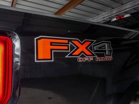 Used 2017 Ford F250 Platinum w/ Platinum Ultimate Package image 56