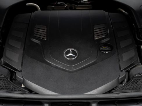 Used 2023 Mercedes-Benz S 580 4MATIC Sedan image 75