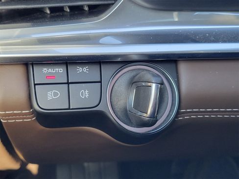 Certified 2023 Porsche Panamera Platinum Edition image 19