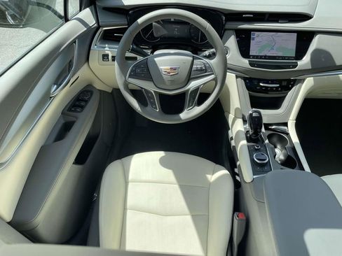 New 2025 Cadillac XT5 Premium Luxury image 15