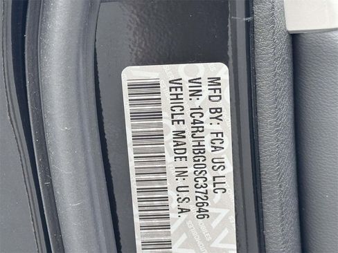 New 2025 Jeep Grand Cherokee Limited w/ Luxury Tech Group II image 30