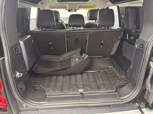 Used 2020 Land Rover Defender 110 HSE image 34