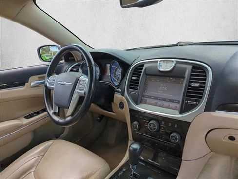 Used 2011 Chrysler 300 Limited image 25